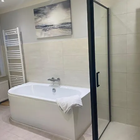 酒店 Pommerscher Hof 奥斯特西巴德钦诺维茨