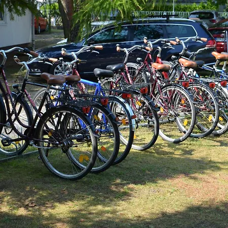 Pommerscher Hof 奥斯特西巴德钦诺维茨